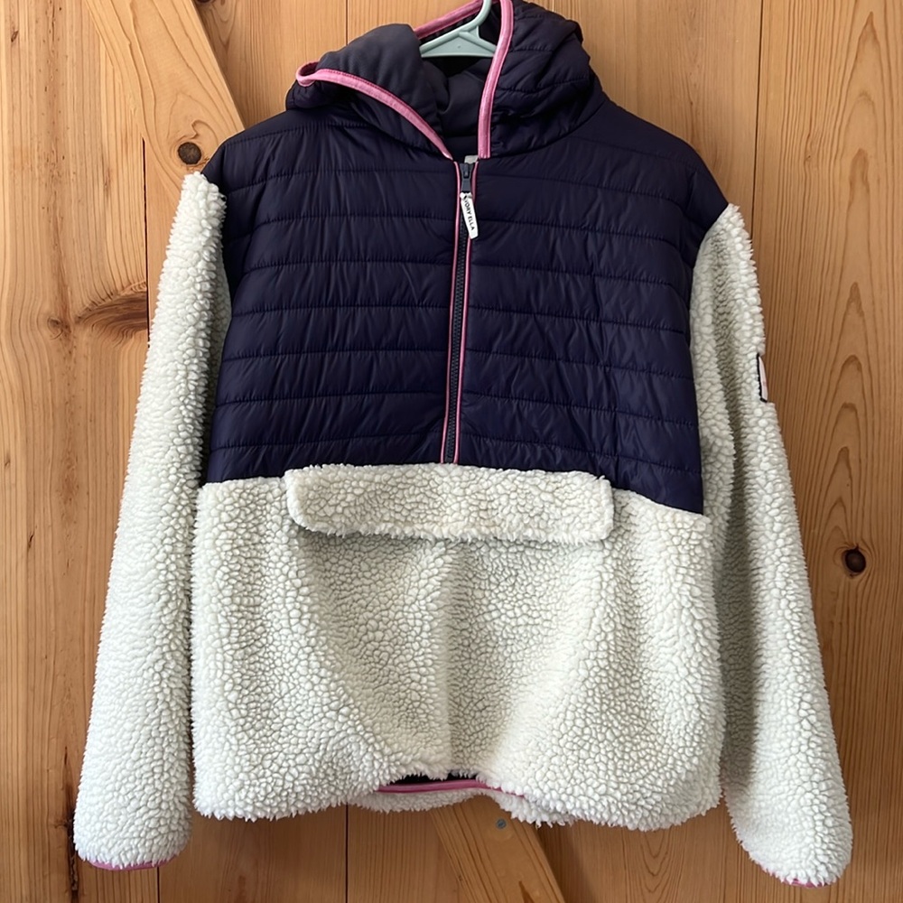 NWOT IVORY ELLA puffer/teddy pull over coat. Size S